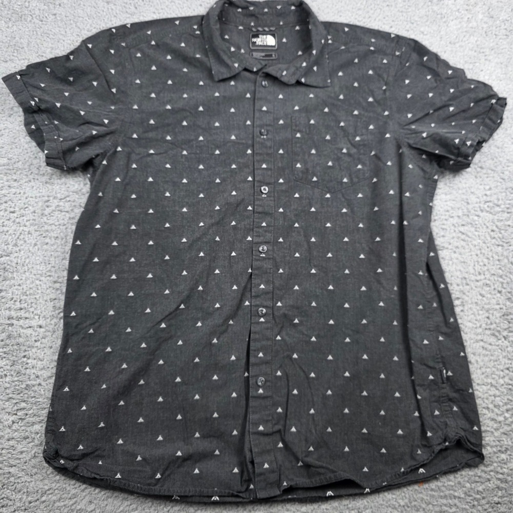 The North Face Mens XL Short Sleeve Button Up Shirt Gray Triangle tent print - Picture 2 of 9